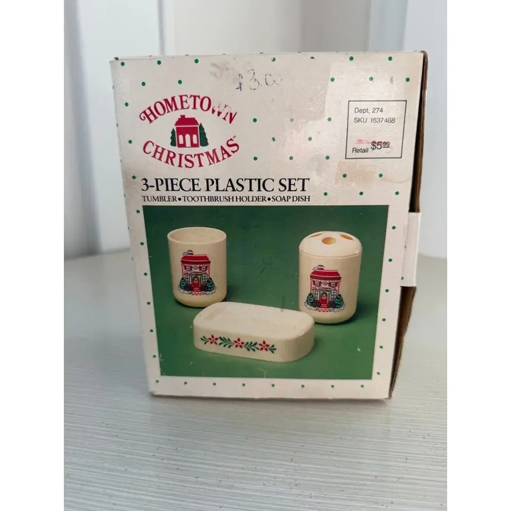 Vintage HOMETOWN CHRISTMAS 3-pc Plastic Bathroom Set Tumbler Soapdish and Holder
